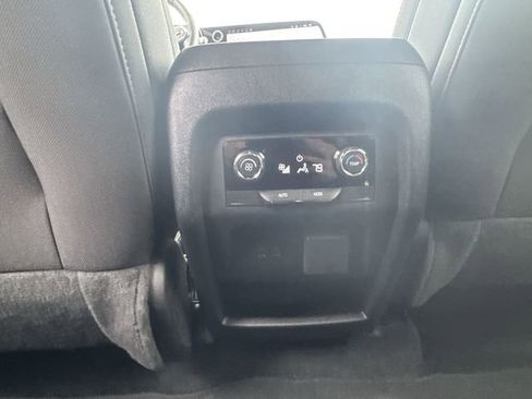 Certified 2024 Chevrolet Traverse LT image 22