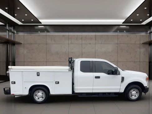 Used 2021 Ford F250 XL w/ Power Equipment Group RWD image 7
