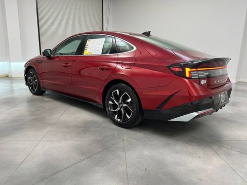 Used 2025 Hyundai Sonata SEL FWD image 6