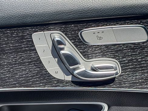 Used 2022 Mercedes-Benz GLC 300 image 21