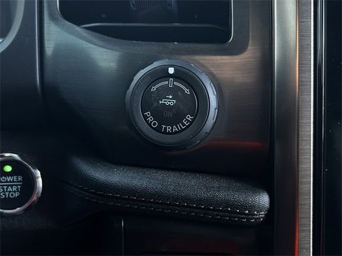 Used 2024 Ford F150 Lightning Lariat image 20