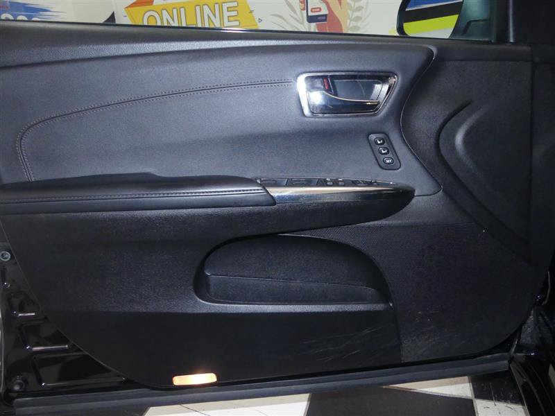 Used 2018 Toyota Avalon Touring w/ All Weather Liner Package FWD image 24
