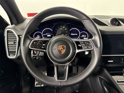 Certified 2019 Porsche Cayenne image 36
