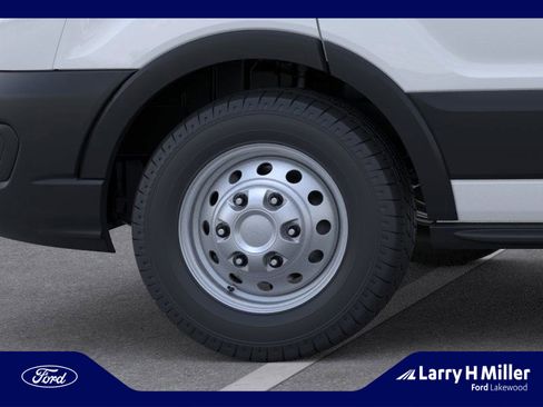 New 2025 Ford Transit 250 Low Roof AWD image 19