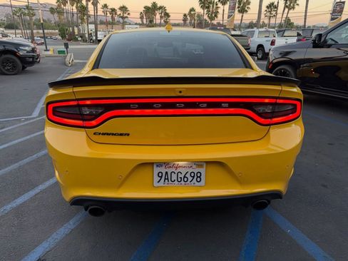 Used 2018 Dodge Charger R/T Scat Pack RWD image 8