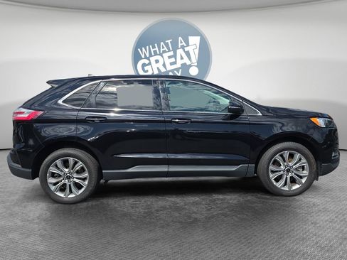 Used 2024 Ford Edge Titanium AWD/4WD image 2