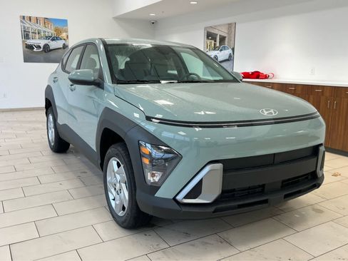 New 2026 Hyundai Kona SE image 4