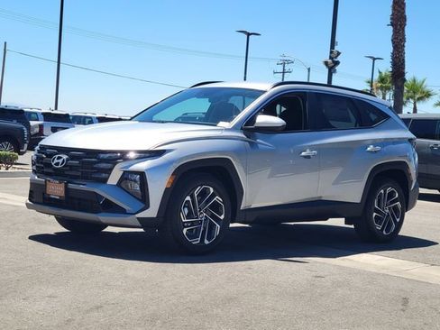 New 2026 Hyundai Tucson SEL Plus FWD image 2