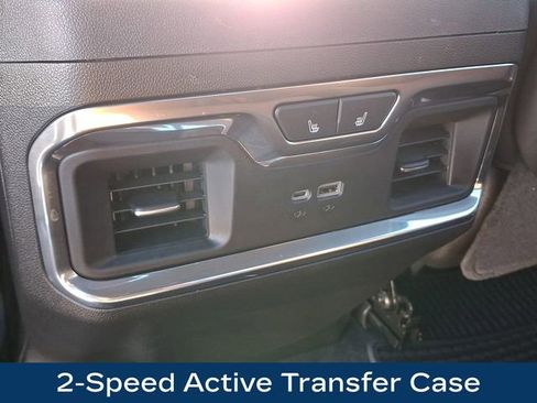 Used 2025 GMC Sierra 2500 Denali Ultimate image 15