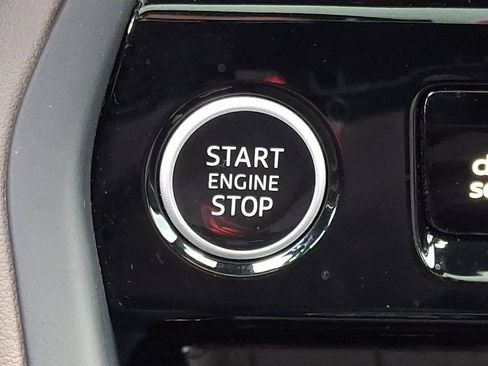 Certified 2025 Audi Q5 Premium Plus w/ Premium Plus AWD/4WD image 24