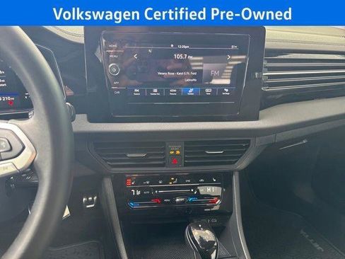 Certified 2025 Volkswagen Jetta Sport image 22