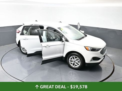 Used 2023 Ford Edge SEL image 62