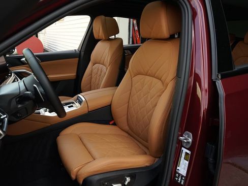 Used 2026 BMW X6 xDrive40i image 4