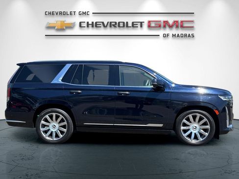 Used 2021 Cadillac Escalade Premium Luxury Platinum image 2