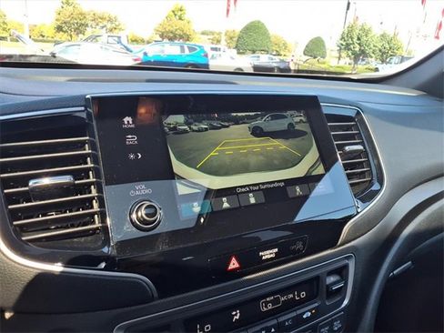 Used 2023 Honda Passport TrailSport image 21