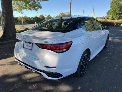 New 2025 Nissan Sentra SR image 7