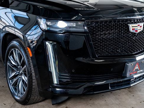 Used 2021 Cadillac Escalade Sport w/ Driver Assist Tech Package image 17