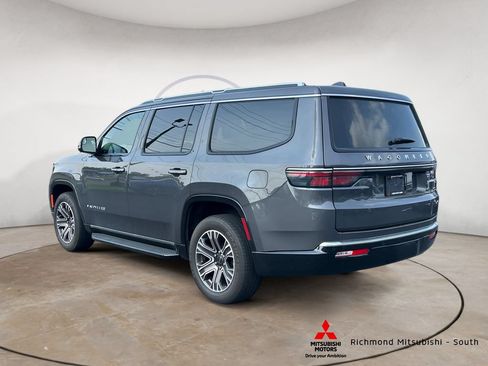 Used 2025 Jeep Wagoneer Series II AWD/4WD image 5