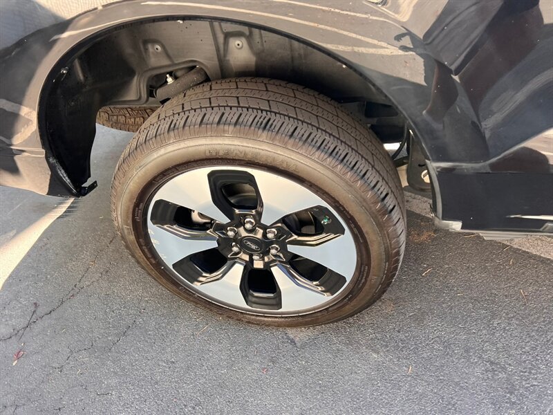 Used 2023 Ford F150 Lightning Platinum AWD/4WD image 13