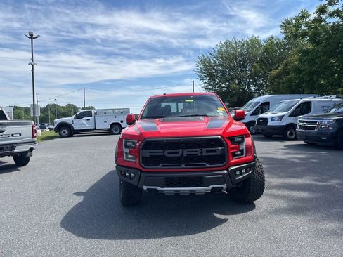 Used 2018 Ford F150 Raptor w/ Equipment Group 802A Luxury AWD/4WD image 2