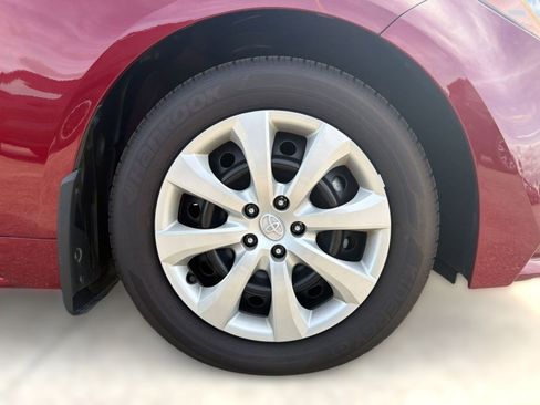 Used 2026 Toyota Corolla LE FWD image 10