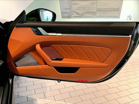 New 2026 Porsche 911 Targa 4S image 25