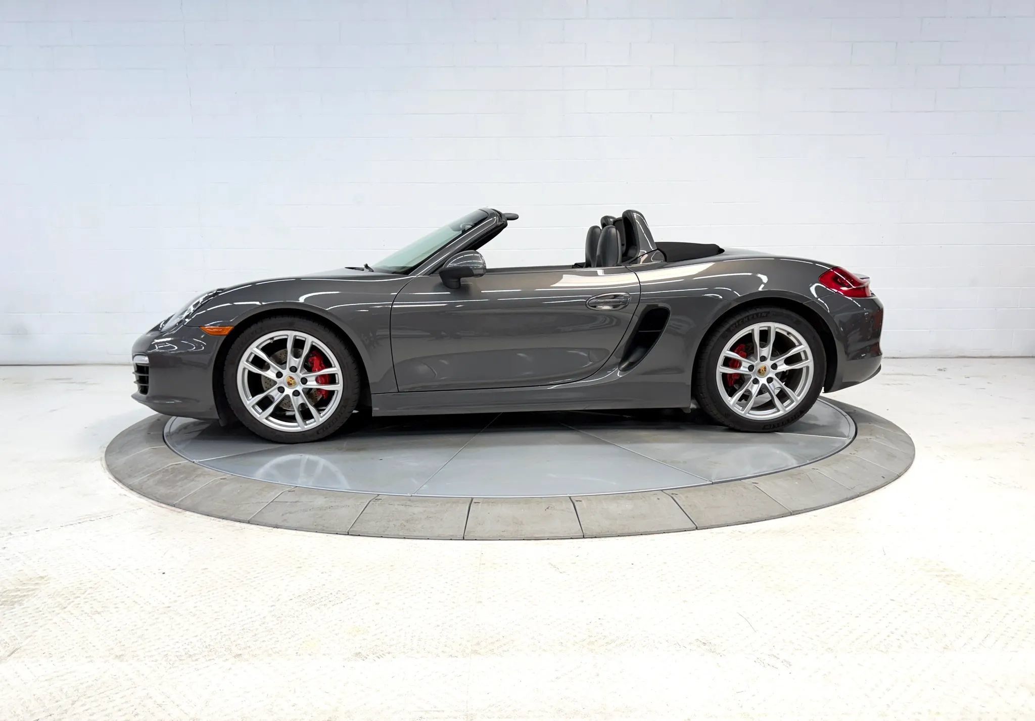 Used 2015 Porsche Boxster S RWD image 1