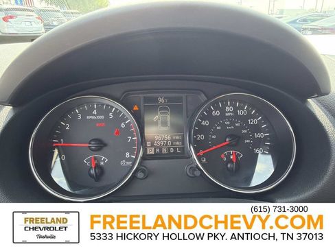 Used 2012 Nissan Rogue SV w/ Premium Pkg FWD image 29