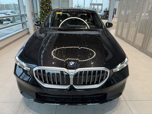 New 2026 BMW 530i xDrive xDrive w/ Premium Package image 2