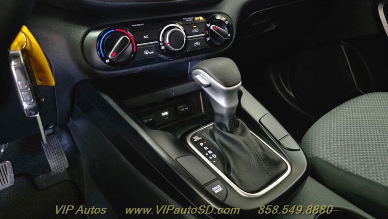 Used 2023 Kia Soul LX FWD image 16