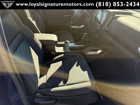 Used 2023 Nissan Frontier SV w/ SV Convenience Package image 29