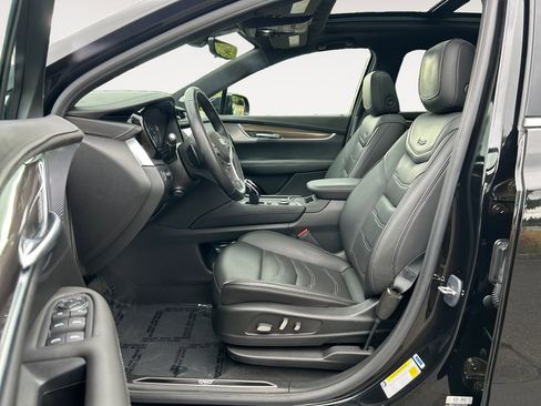 Used 2024 Cadillac XT5 Premium Luxury w/ Platinum Package image 16