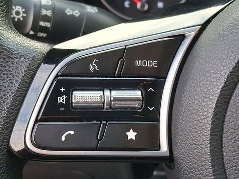 Used 2023 Kia Forte LXS w/ LXS Technology Package image 21