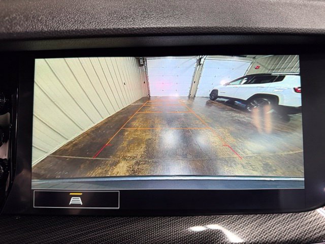 Used 2022 Buick Envision Preferred FWD image 40