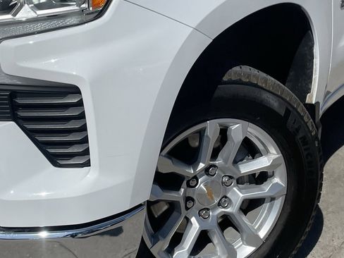Used 2024 Chevrolet Silverado 1500 LT image 9