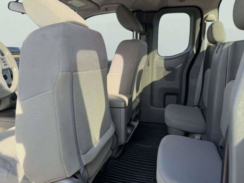 Used 2015 Nissan Frontier S RWD image 42