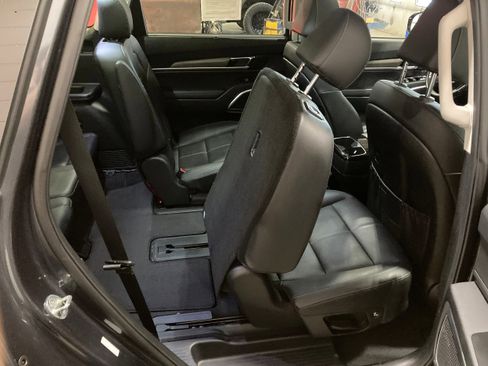 Used 2022 Kia Telluride SX image 11