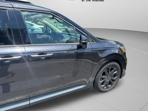 Used 2022 Kia Carnival SX FWD image 20
