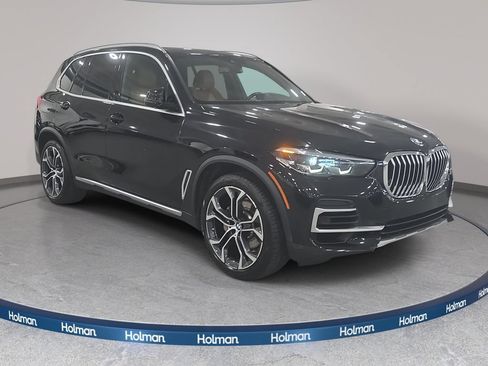 Certified 2022 BMW X5 sDrive40i w/ Parking Assistance Package RWD image 3