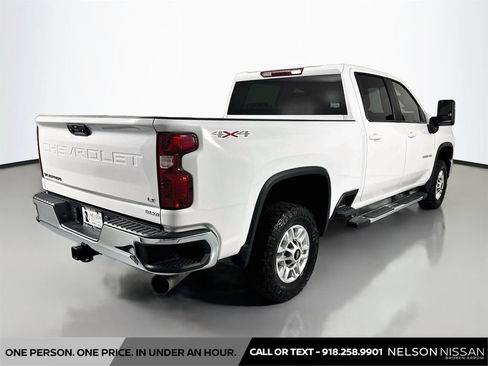 Used 2024 Chevrolet Silverado 2500 LT w/ Convenience Package AWD/4WD image 5