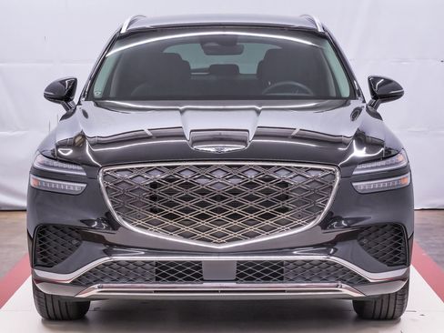 Certified 2026 Genesis GV70 2.5T image 4