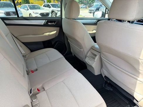 Used 2019 Subaru Outback 2.5i Premium AWD/4WD image 27