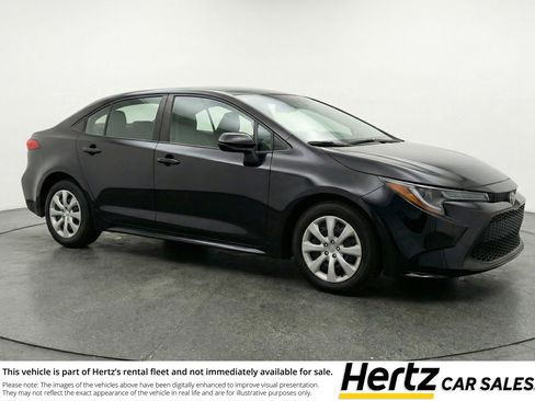 Used 2025 Toyota Corolla LE image 1