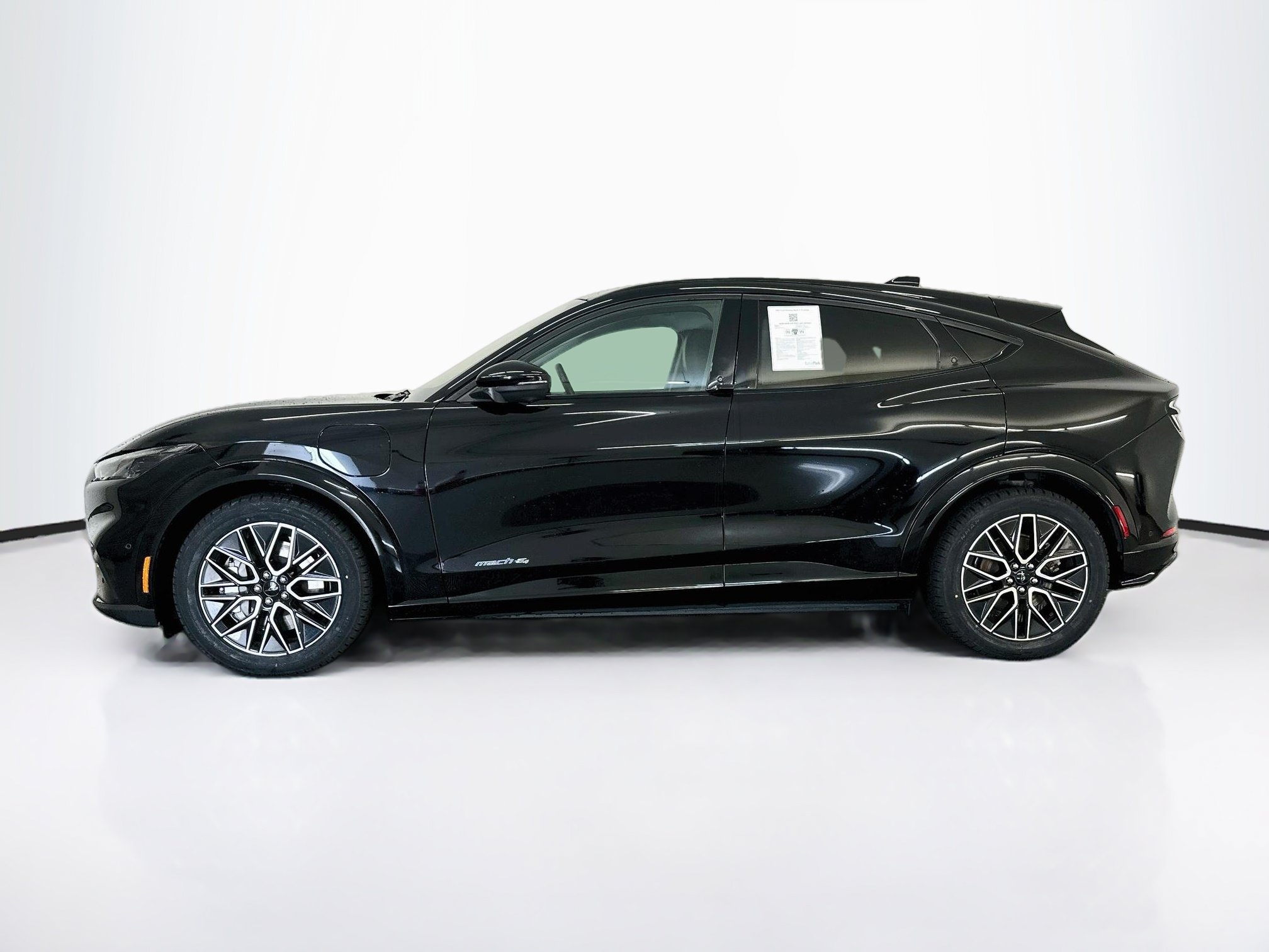 Used 2024 Ford Mustang Mach-E Premium AWD/4WD image 4