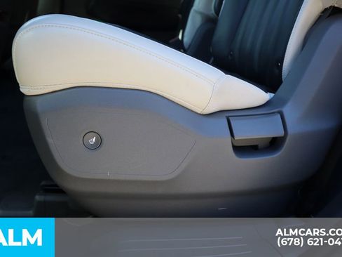 Used 2024 Kia EV9 GT-Line image 19