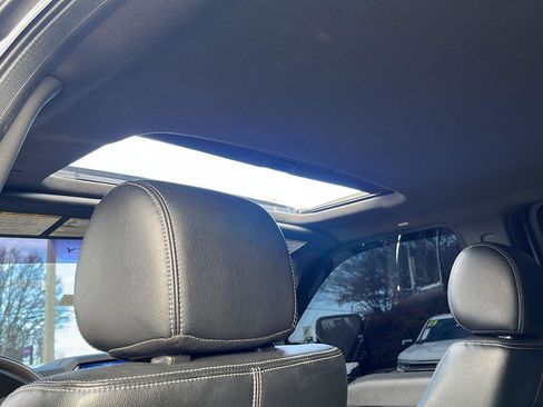 Used 2016 Ford F250 Lariat w/ Lariat Ultimate Package image 9