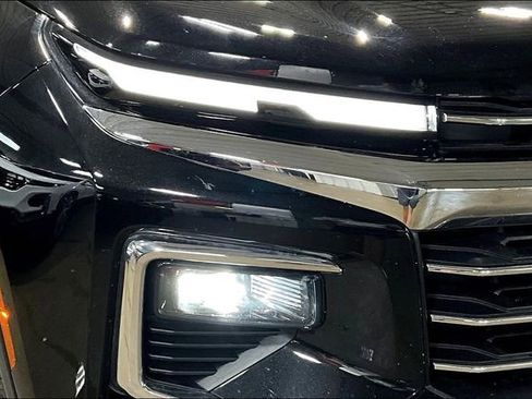 Used 2024 Chevrolet Traverse LT w/ Enhanced Driving Package FWD image 31