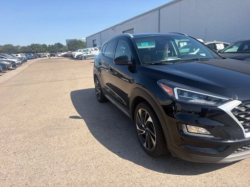 Used 2019 Hyundai Tucson Sport FWD image 3