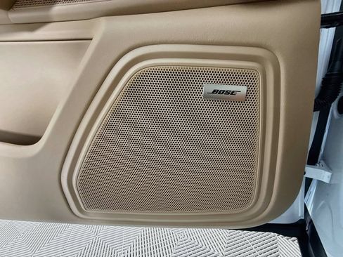 Certified 2026 Porsche Macan AWD/4WD image 19
