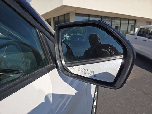 New 2025 Ford Explorer Active w/ Active Comfort Package image 32